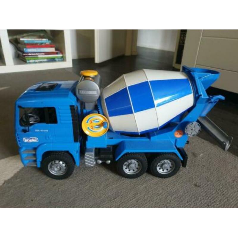 Te koop bruder betonwagen