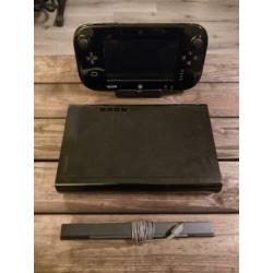 Wii U Console 32GB + 6 Spellen