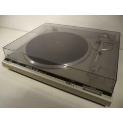 Technics SL-Q310 platenspeler met Technics P30 element