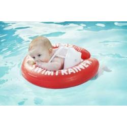 Baby swimtrainer en baby float. Baby Zwemband