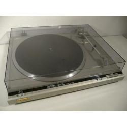Technics SL-Q310 platenspeler met Technics P30 element
