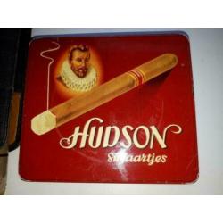 Sigarenblikje Hudson met zacht leren koker 8 W II sigaren