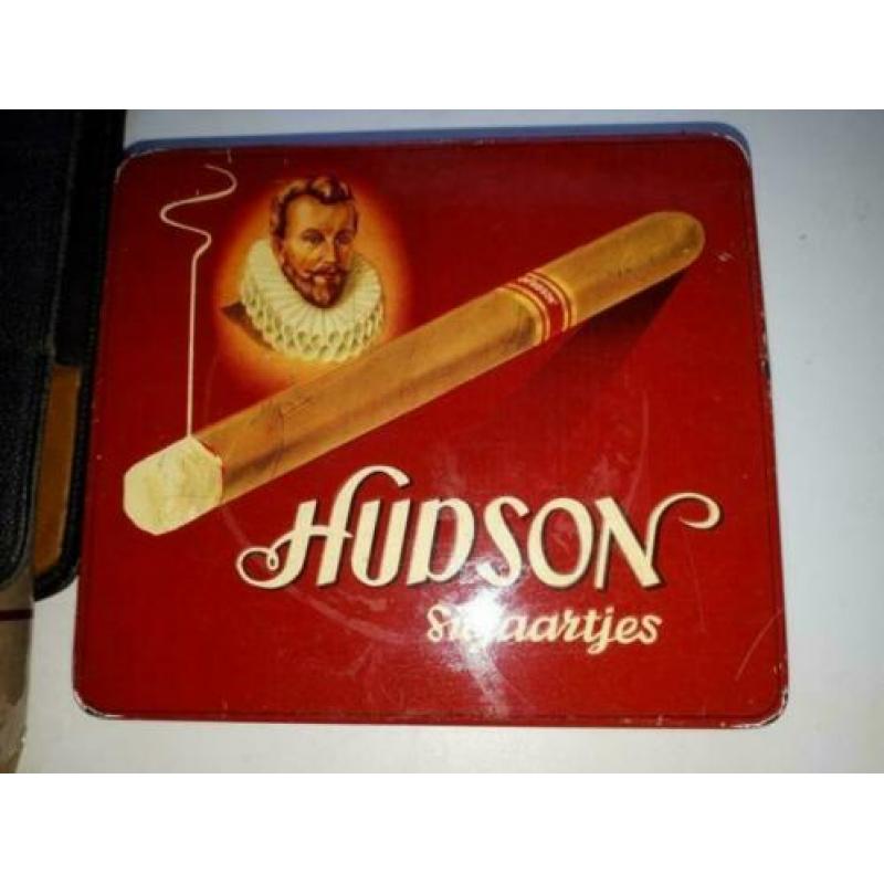 Sigarenblikje Hudson met zacht leren koker 8 W II sigaren