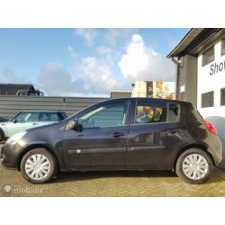 Renault Clio 1.2 TCe Expression airco, navi, nieuwe APK!