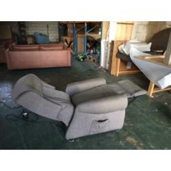 relaxfauteuil 2 motorig kleur stof taupe