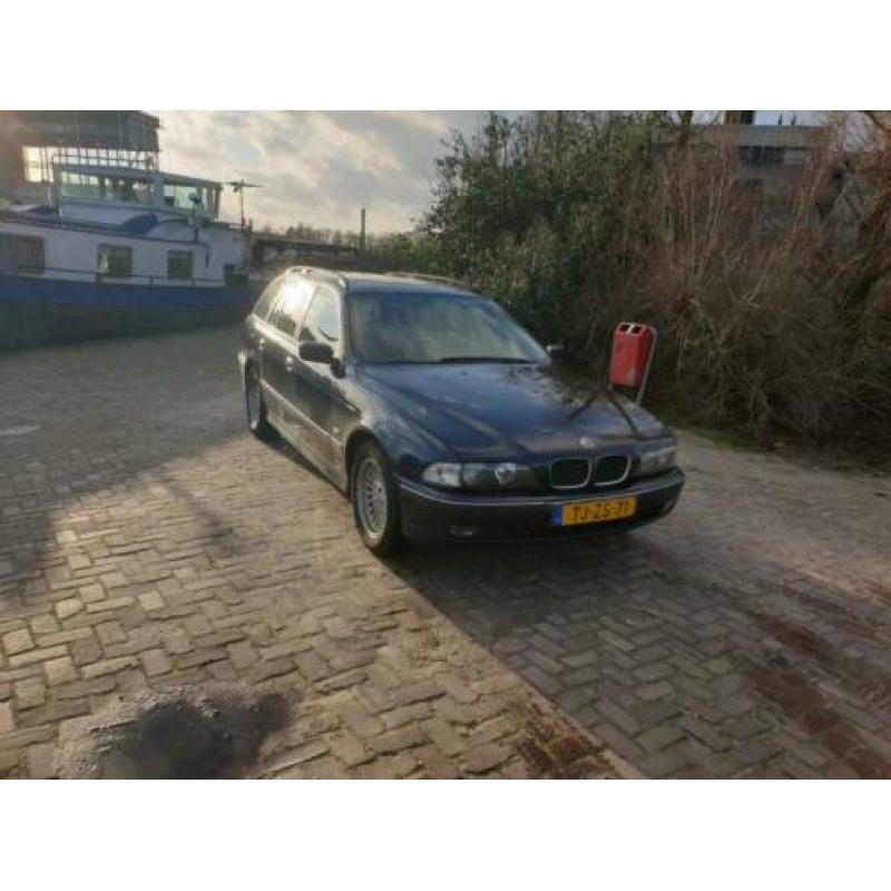 BMW 5-Serie 2.0 I 520 Touring 1998 Blauw