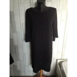 jurk zwart wijde lange mouw casual ladies maat M lang 87cm