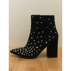 Suède enkellaars met studs