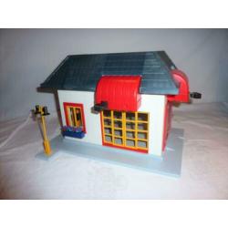 Klein huis 3959 of pand winkel kapper café e.d. Playmobil