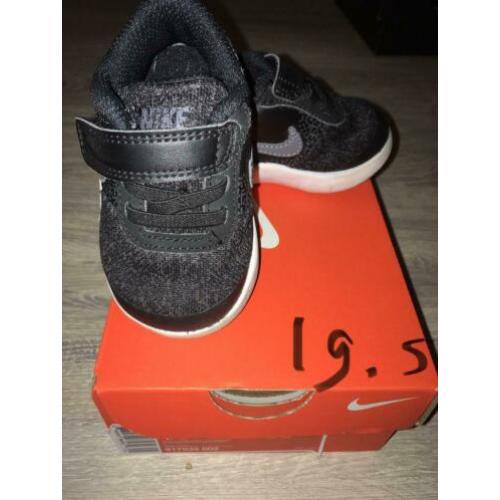 Nike flex contact maat 19,5