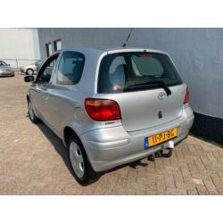Toyota Yaris 1.3 VVT-i Sol Automaat - 1e Eigenaar