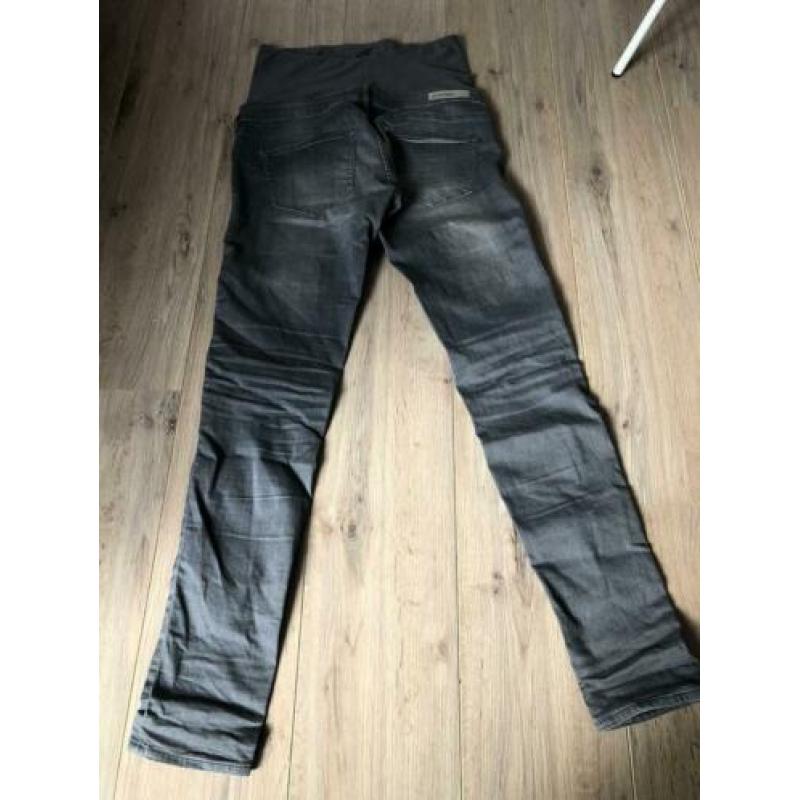 Skinny zwangerschapsbroek maat 38