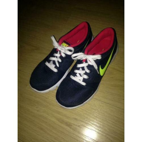 Nike maat 42 nieuw