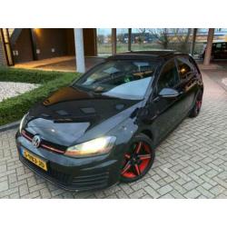 Volkswagen Golf 2.0 GTI performance aut navi pano dak full