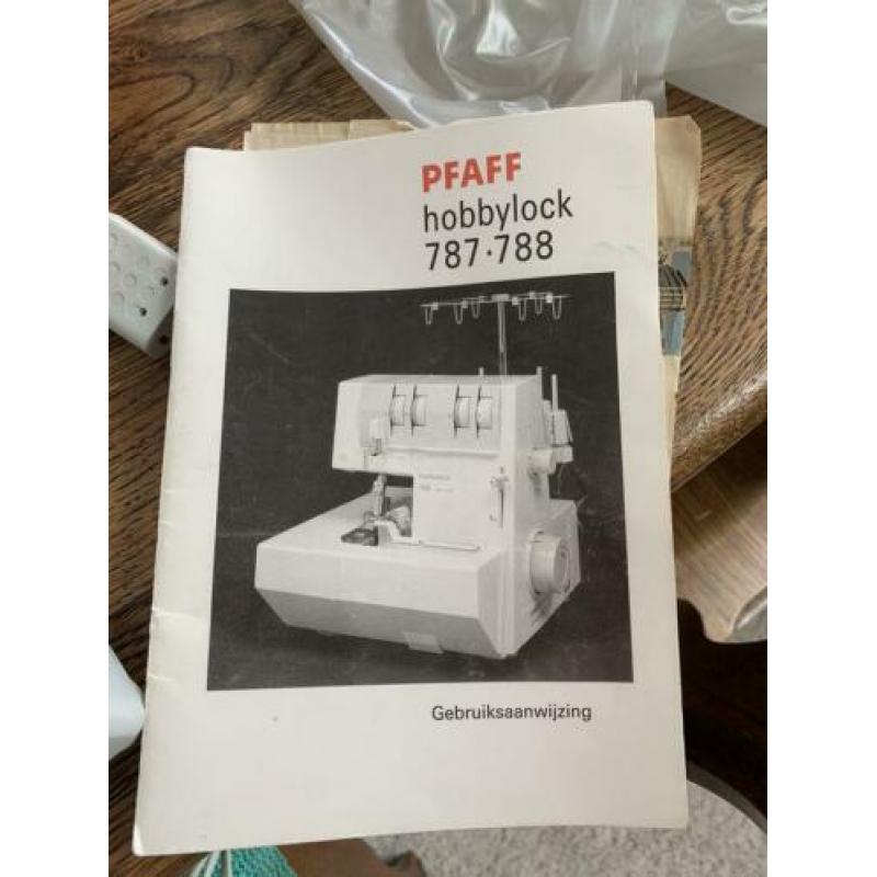 Pfaff hobbylock 787