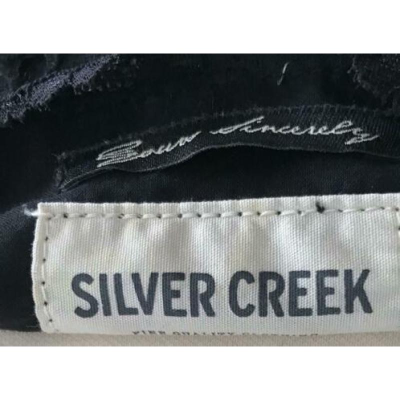 Erg mooie jurk van Silver Creek kant.Maat 40