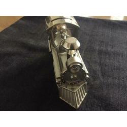 Verzilvert locomotief spaarpot
