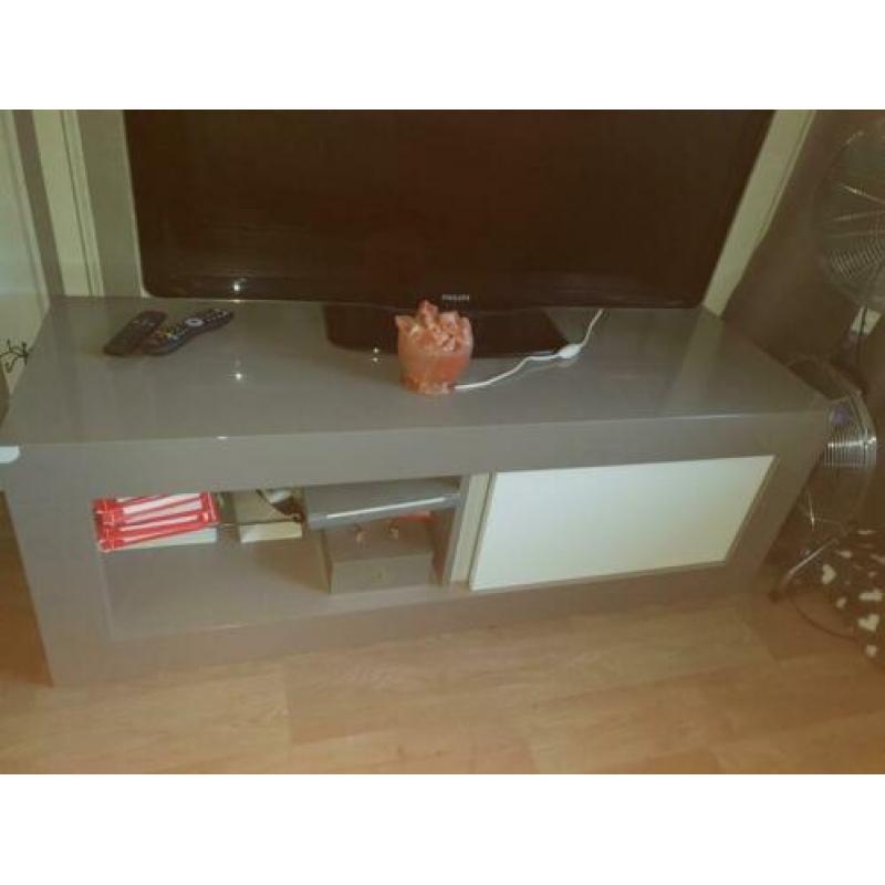 Tv meubel.