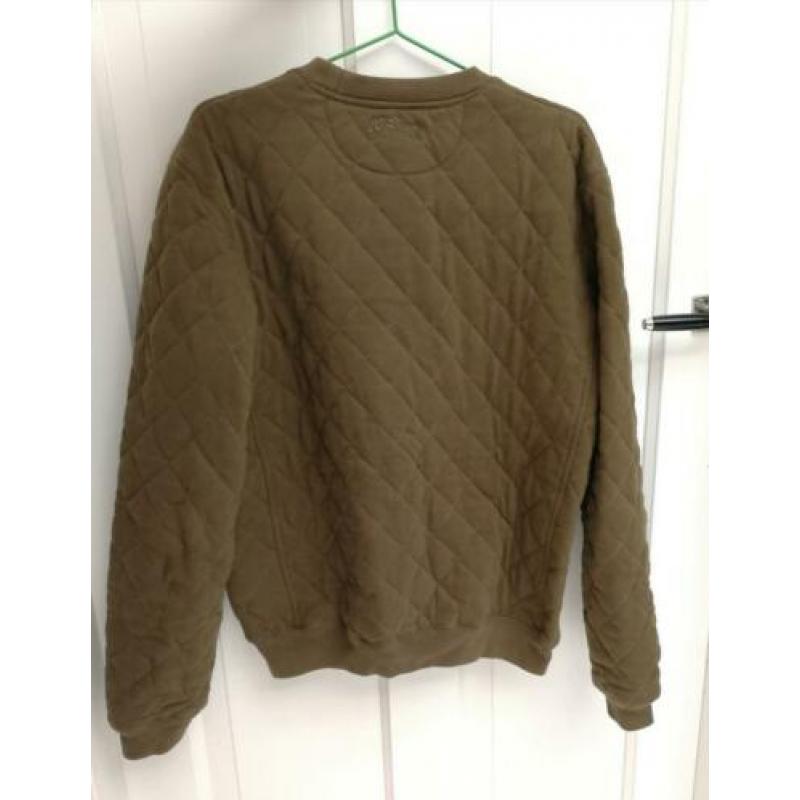 10.Deep gevoerde sweater. Maat XL (valt als L)