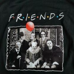 Nieuw zwart shirt horror FRIENDS pennywise maat M