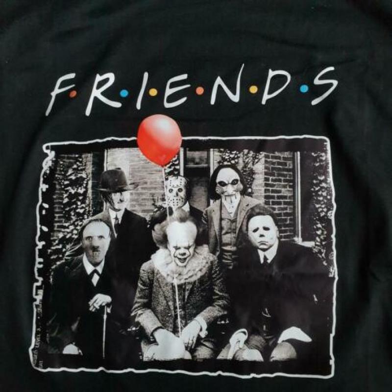 Nieuw zwart shirt horror FRIENDS pennywise maat M