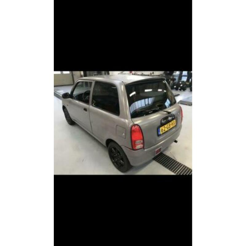 Daihatsu Cuore 1.0 2000 Grijs