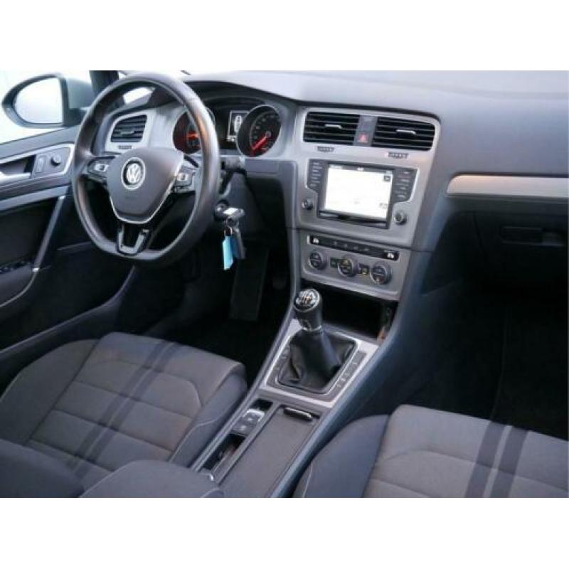 Volkswagen Golf 1.0 TSI 115pk Comfortline Navigatie / Blueto
