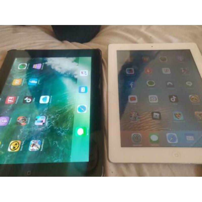 iPad 2 keer 1 keer iPad 2 64 gig en een iPad 4 . Allebij in