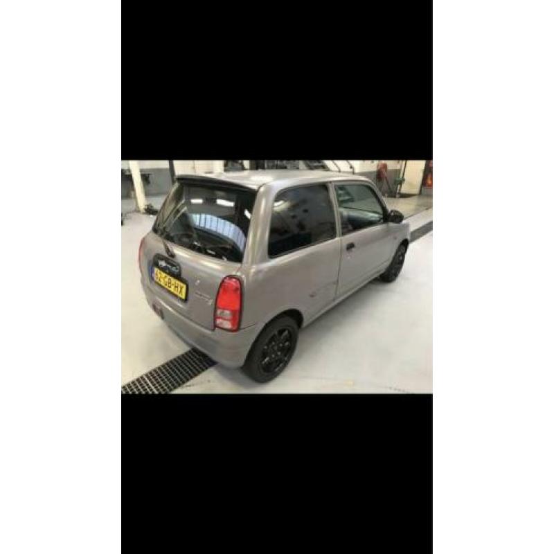 Daihatsu Cuore 1.0 2000 Grijs