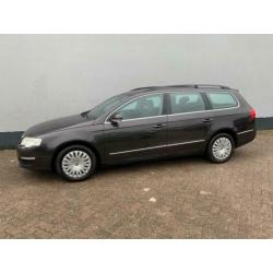 Volkswagen Passat Variant 2.0 FSI Comfortline