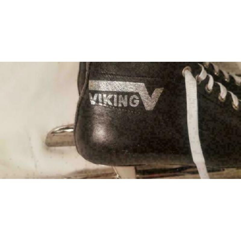 F007 VIKING hoge noren maat 39 geslepen en in goede staat