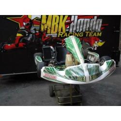 Tony Kart met swiss auto vt250 22 pk