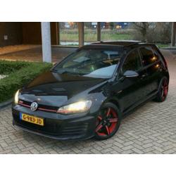 Volkswagen Golf 2.0 GTI performance aut navi pano dak full