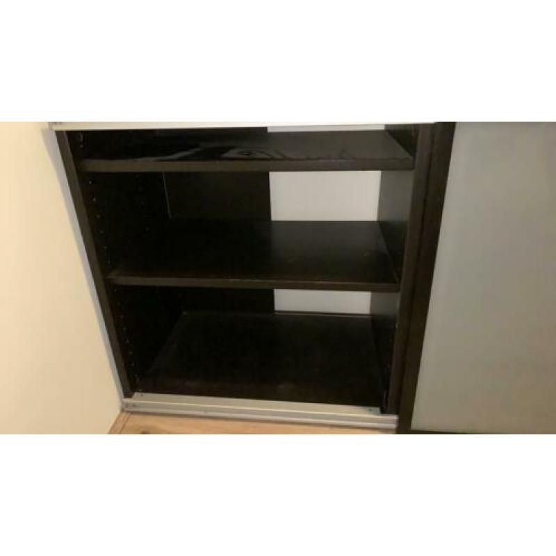 IKEA tv meubel roldeur