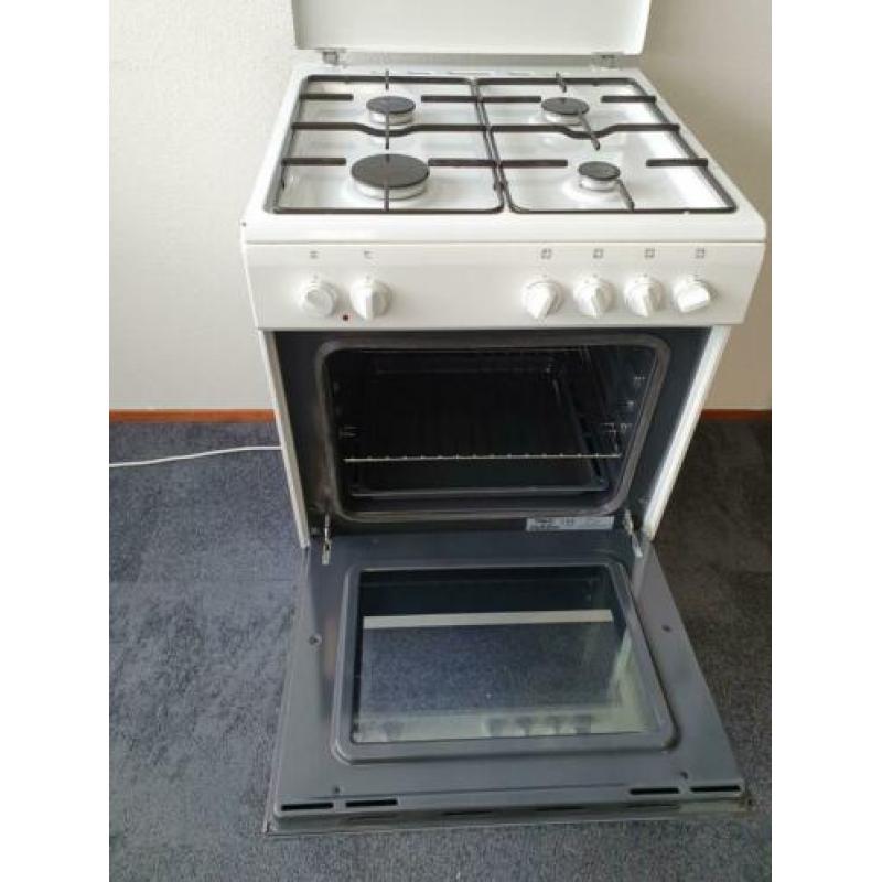 pelgrim gasfornuis met elektrische oven.