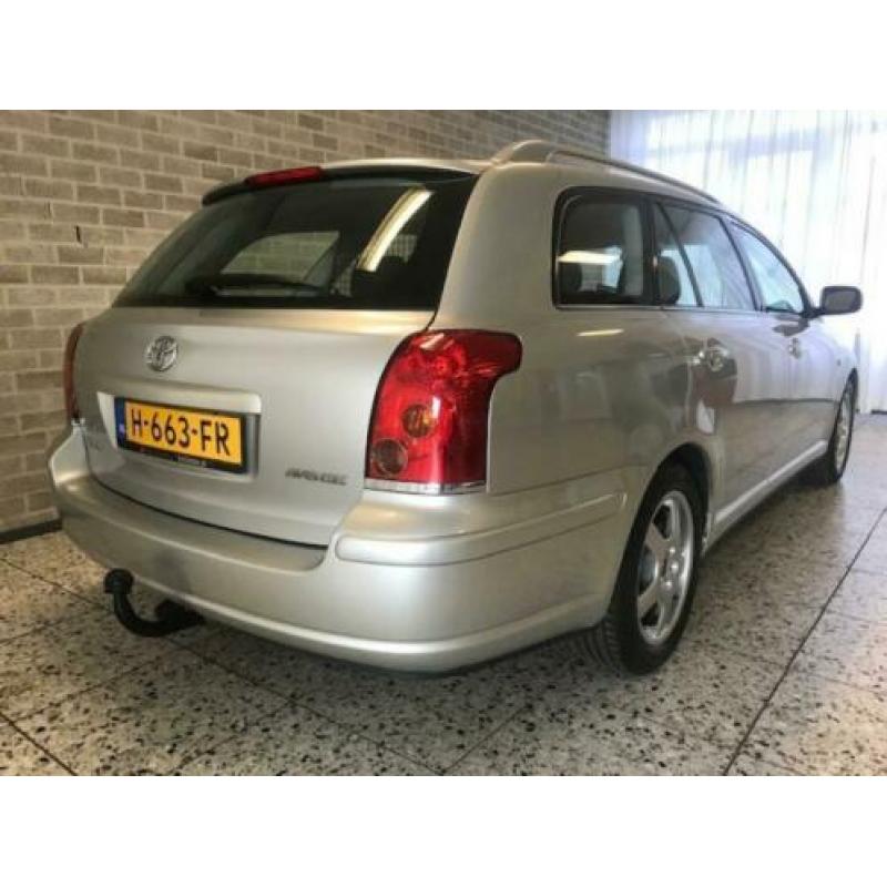 Toyota AVENSIS 2.0 Wagon ECC/LM-Velgen/Trekhaak/Stoelverwarm