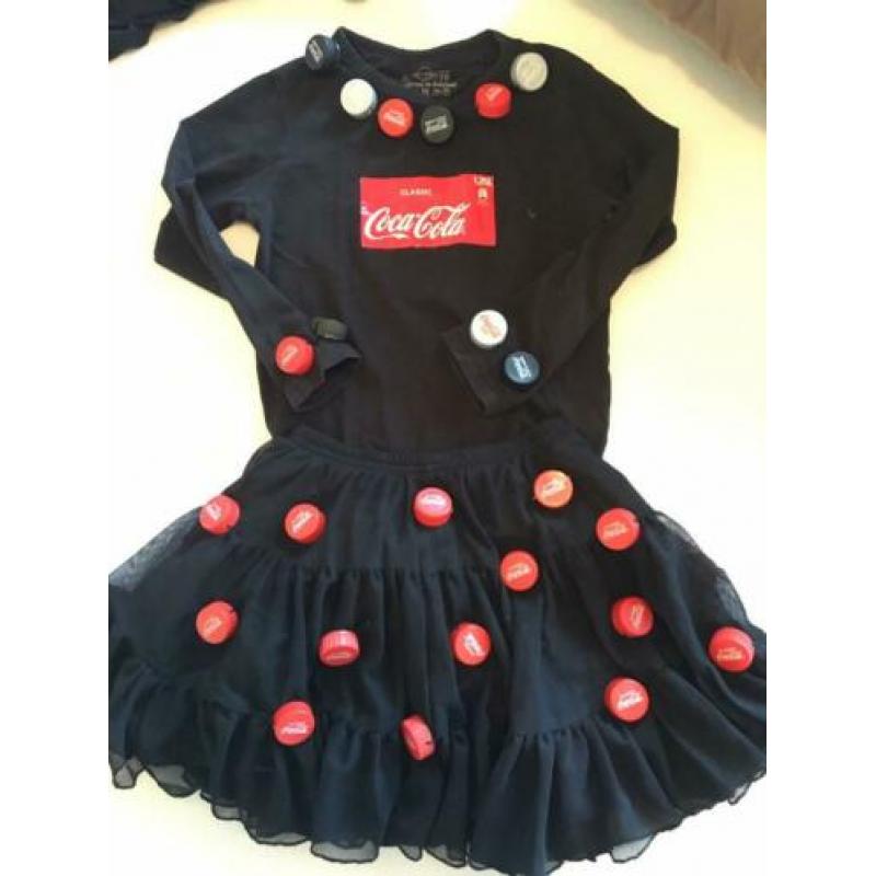 Leuk en originele Coca Cola outfit. 122/128