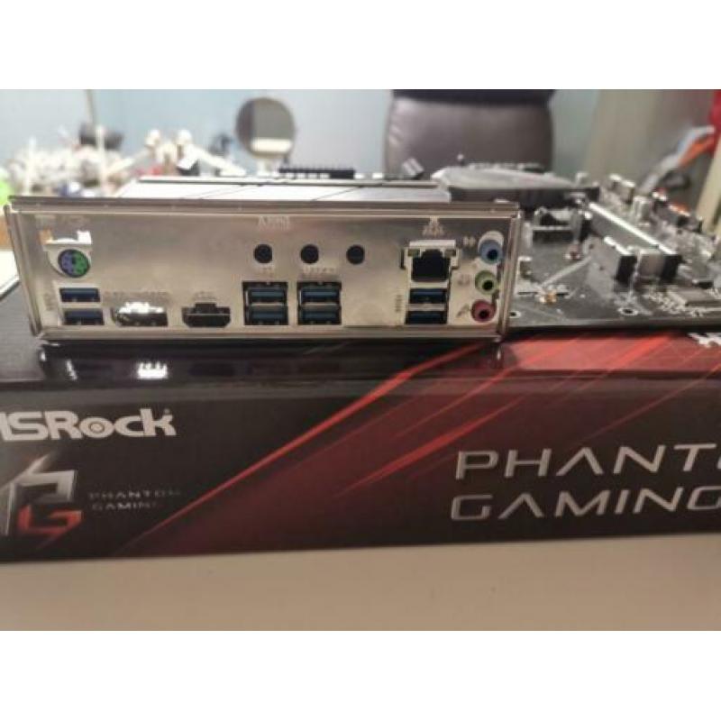 x570 phantom gaming 4 moederbord