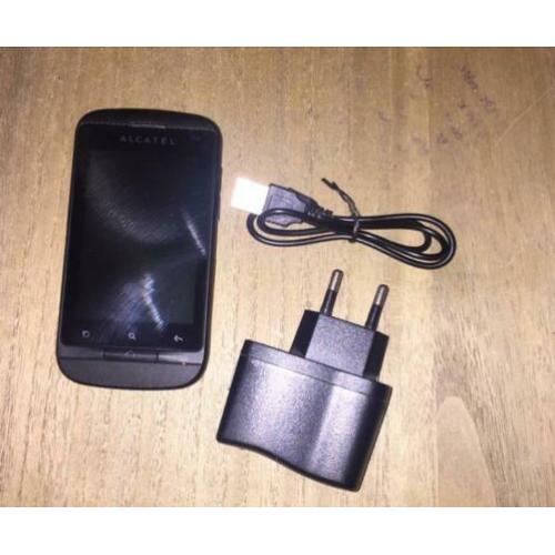 Smartphone Alcatel + oplader
