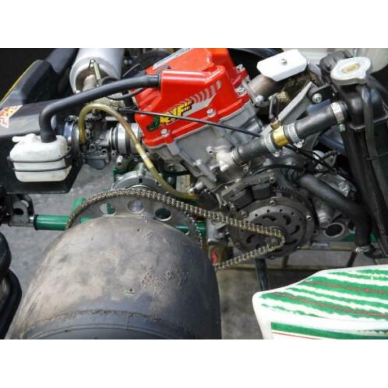 Tony Kart met swiss auto vt250 22 pk