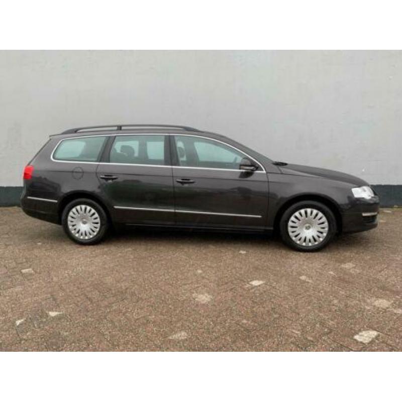 Volkswagen Passat Variant 2.0 FSI Comfortline