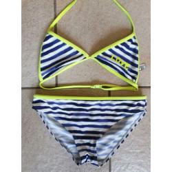 2 mooie ZGAN bikinies maat 176