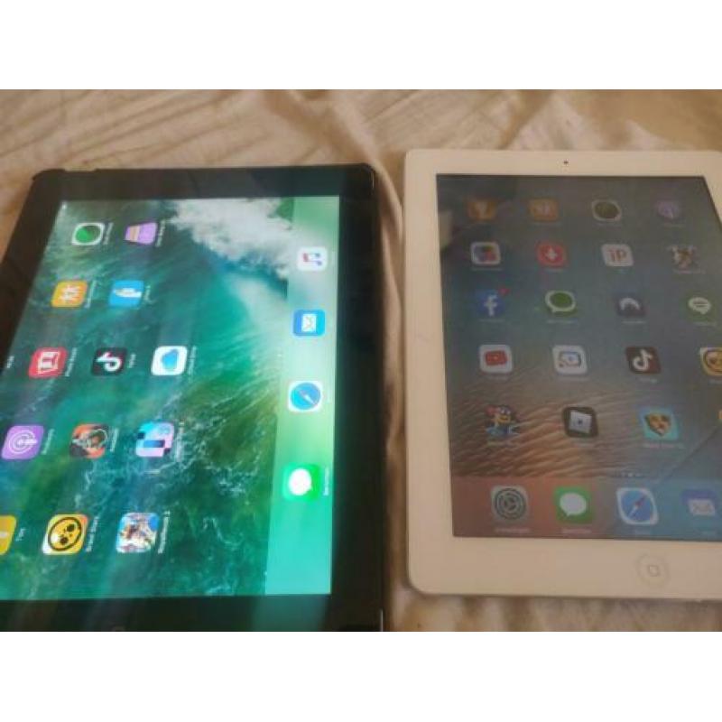 iPad 2 keer 1 keer iPad 2 64 gig en een iPad 4 . Allebij in
