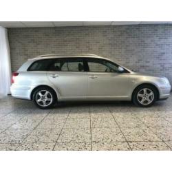 Toyota AVENSIS 2.0 Wagon ECC/LM-Velgen/Trekhaak/Stoelverwarm