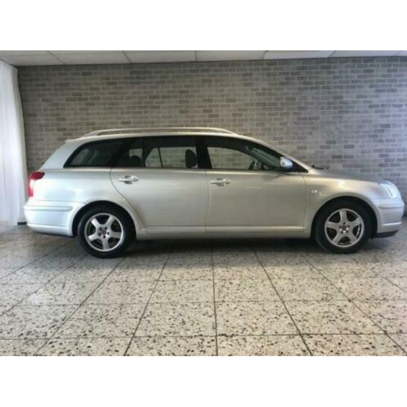 Toyota AVENSIS 2.0 Wagon ECC/LM-Velgen/Trekhaak/Stoelverwarm