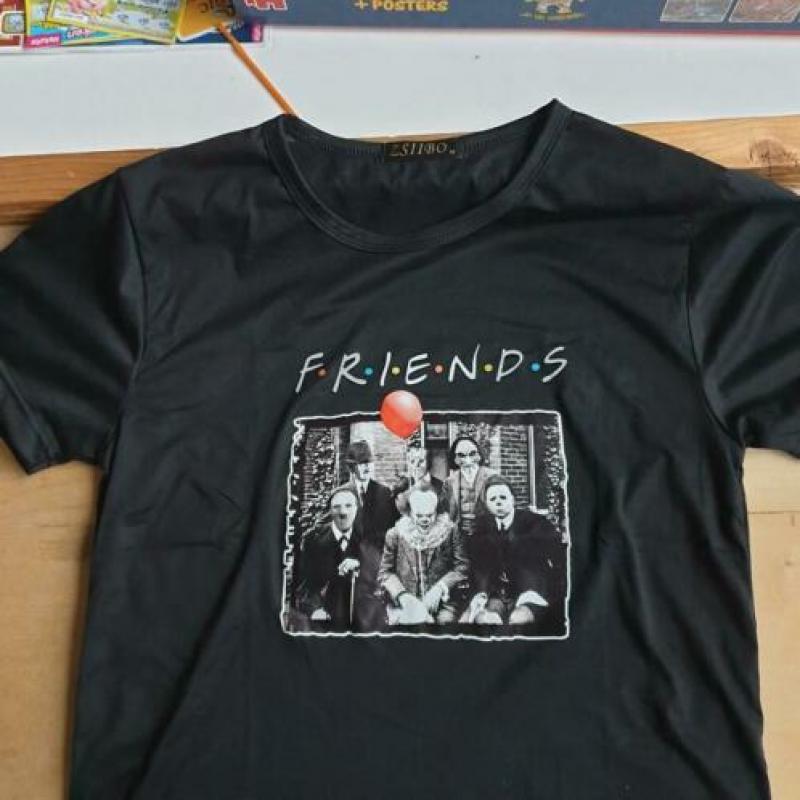 Nieuw zwart shirt horror FRIENDS pennywise maat M