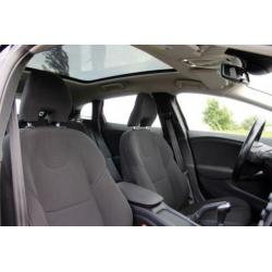 Volvo V40 2.0 D4 190 PK Momentum | Navigatie | Panoramadak |
