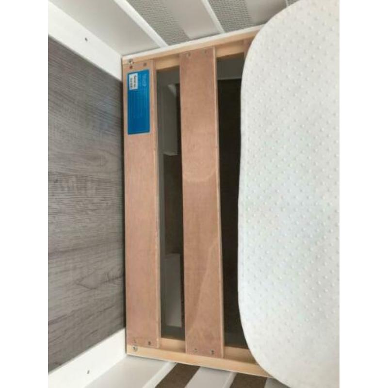 Ledikant Lucca van het merk TWF incl. aerosleep matras