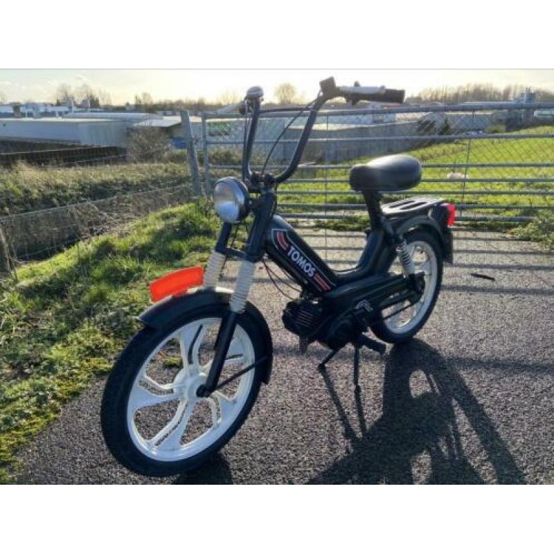 Tomos snor in nieuwstaat!