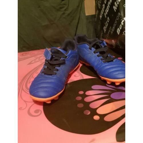 Voetbal schoenen maat 30